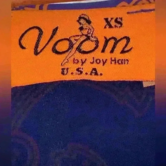 Voom Womens XS Scoop Neck Bell Sleeve Tunic Top Blue Knit Print Hippie Boho - Picture 7 of 14